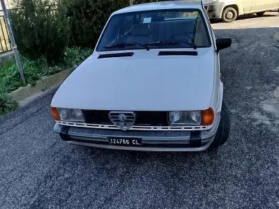 Usata Alfa Romeo Giulietta 109 CV (80 kW) 1982 Bianco Berlina
