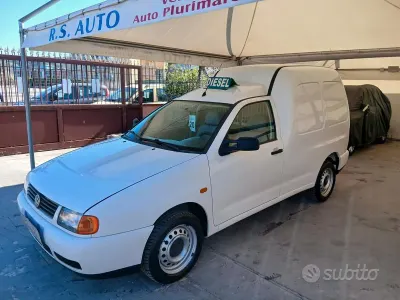Usata VW Caddy 64 CV (47 kW) 2001 Bianco Monovolume