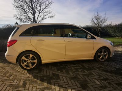 Mercedes B180