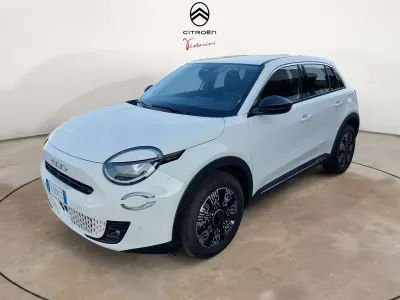 Usata Fiat 600 Pop 145 CV (106 kW) 2025 Bianco SUV