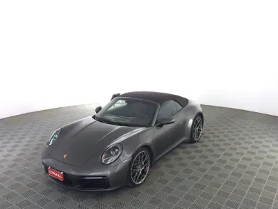 Usata Porsche 911 Carrera 4S Cabriolet 450 CV (330 kW) 2019 Grigio agata con capote marrone Cabrio