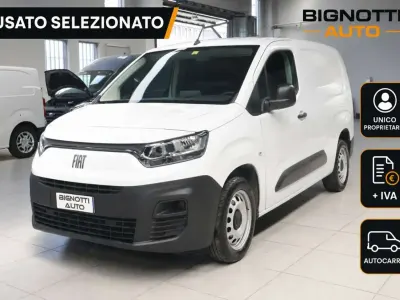 Usata Fiat Doblò 102 CV (75 kW) 2023 Bianco Monovolume
