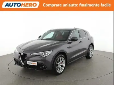 Usata Alfa Romeo Stelvio Executive 209 CV (153 kW) 2019 Grigio SUV