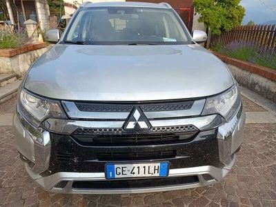 Mitsubishi Outlander P-HEV