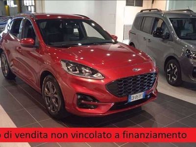 Usata Ford Kuga ST-Line 120 CV (88 kW) 2020 Rosso metallizzato SUV