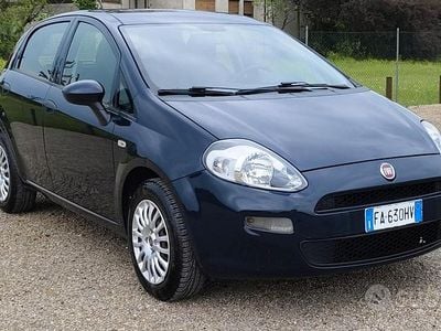 Usata Fiat Punto Street 69 CV (50 kW) 2015 Blu Utilitaria
