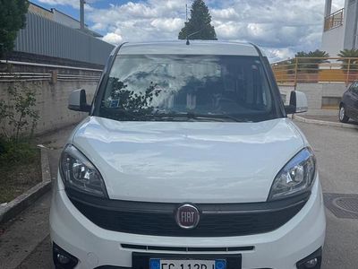 Usata Fiat Doblò 95 CV (69 kW) 2016 Bianco Monovolume