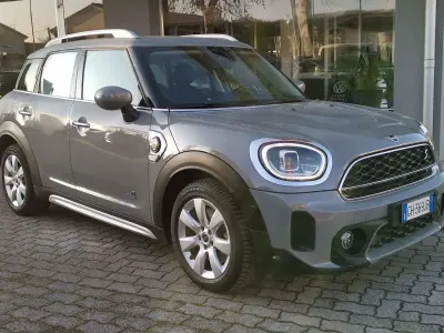 Usata Mini Cooper Countryman Business 125 CV (91 kW) 2021 Grigio SUV