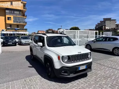 Usata Jeep Renegade 105 CV (77 kW) 2016 Bianco SUV