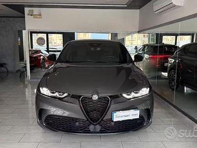 Usata Alfa Romeo Tonale 130 CV (95 kW) 2024 Grigio SUV
