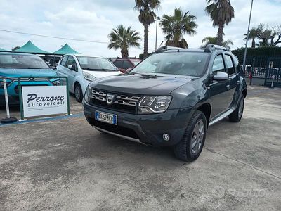 Usata Dacia Duster Prestige 110 CV (80 kW) 2015 Nero SUV