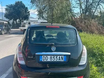 Usata Lancia Ypsilon 70 CV (51 kW) 2006 Nero Utilitaria