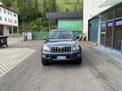 Usado Toyota Land Cruiser 173 CV (127 kW) 2007 Gris SUV