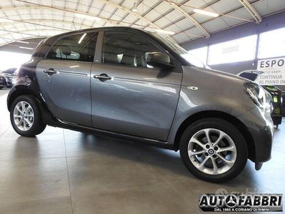 Usata Smart ForFour Passion 90 CV (66 kW) 2019 Grigio scuro Utilitaria