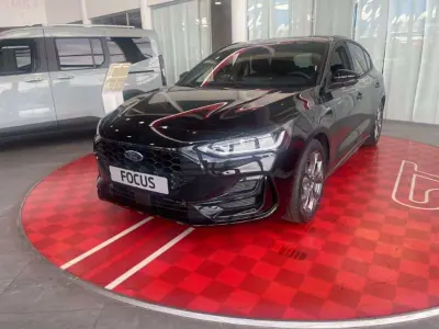 Nuova Ford Focus ST-Line 125 CV (91 kW) 2026 Agate black  metallizzato Berlina