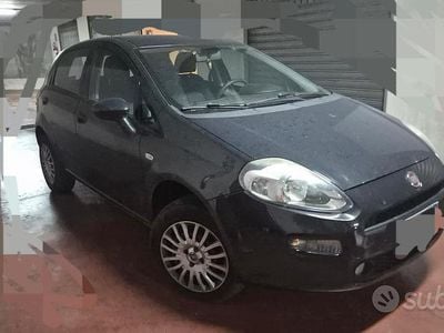 Usata Fiat Punto 2017 Blu Utilitaria