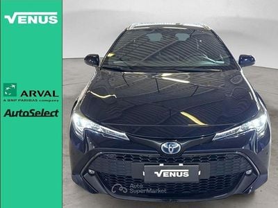 Usata Toyota Corolla Business Edition 122 CV (89 kW) 2022 Blu Station wagon