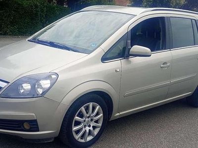 Usata Opel Zafira Cosmo 120 CV (88 kW) 2006 Monovolume