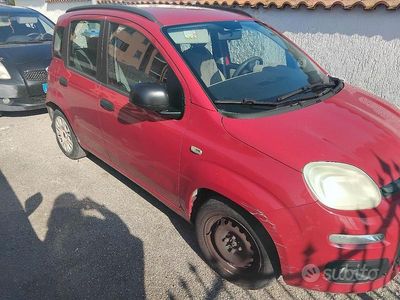 Usata Fiat Panda 50 CV (36 kW) 2012 Rosso Utilitaria