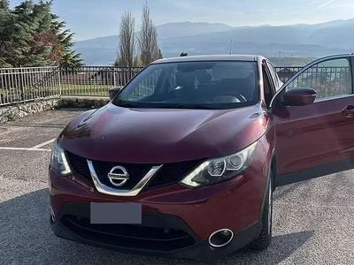 Usata Nissan Qashqai 130 CV (95 kW) 2014 Rosso SUV