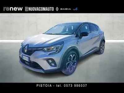 Usata Renault Captur Intens 100 CV (73 kW) 2023 Argento SUV