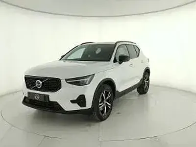 Nuova Volvo XC40 Plus 163 CV (119 kW) 2026 Denim blue SUV