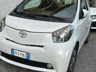 Toyota iQ