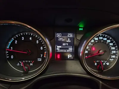 Usata Jeep Grand Cherokee Overland 286 CV (210 kW) 2011 Argento SUV