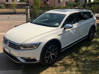 Usata VW Passat Alltrack 190 CV (139 kW) 2018 Bianco Station wagon