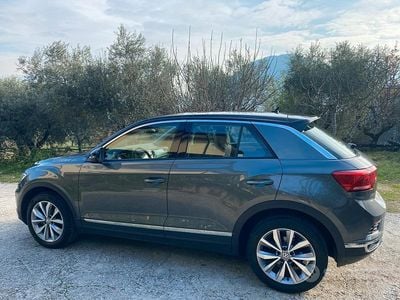 Usata VW T-Roc Style 150 CV (110 kW) 2019 Grigio SUV