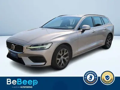 Usata Volvo V60 Core 163 CV (119 kW) 2022 Grigio metallizzato Station wagon