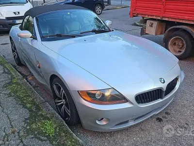 Usata BMW Z4 192 CV (141 kW) 2004 Grigio Cabrio