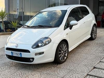 Usata Fiat Punto Sport 75 CV (55 kW) 2014 Bianco Utilitaria