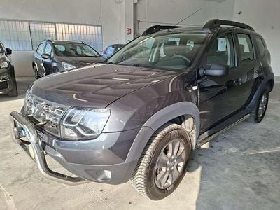 Usata Dacia Duster 109 CV (80 kW) 2014 Grigio SUV