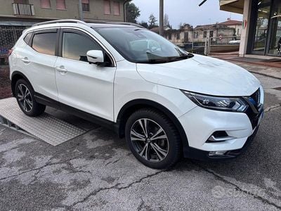 Usata Nissan Qashqai N-Connecta 116 CV (85 kW) 2019 Bianco SUV