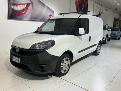 Usata Fiat Doblò 105 CV (77 kW) 2019 Bianco Monovolume