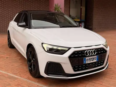 Usata Audi A1 Sportback Ambiente 116 CV (85 kW) 2020 White metallizzato Utilitaria