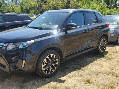 Usata Suzuki Vitara 120 CV (88 kW) 2015 Nero cinema metallizzato SUV