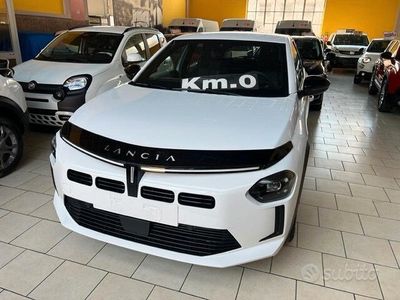 Nuova Lancia Ypsilon 100 CV (73 kW) 2025 Bianco(met.) Utilitaria