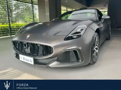 Usata Maserati Granturismo 549 CV (403 kW) 2023 Grigio opaco fuoriserie Coupé
