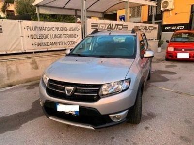 usata Dacia Sandero Sanero0.9 cc GPL di serie - unipropr.-navigatore