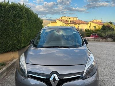 Usata Renault Grand Scénic III 110 CV (80 kW) 2015 Grigio Monovolume