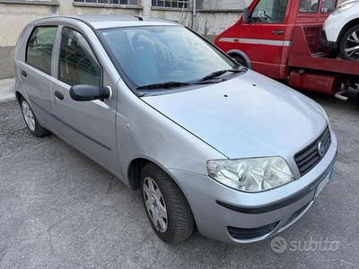Usata Fiat Punto 59 CV (43 kW) 2005 Grigio Utilitaria