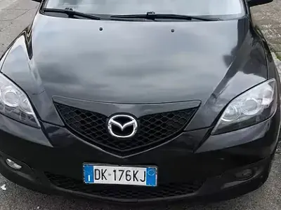 Usata Mazda 3 109 CV (80 kW) 2007 Nero Berlina