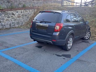 Usata Chevrolet Captiva 150 CV (110 kW) 2007 Grigio SUV