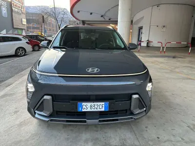 Usata Hyundai Kona 105 CV (77 kW) 2024 Grigio SUV