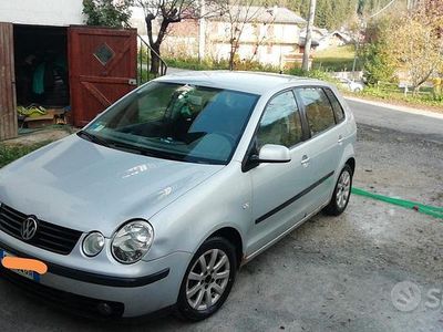 Usata VW Polo 75 CV (55 kW) 2004 Grigio Utilitaria