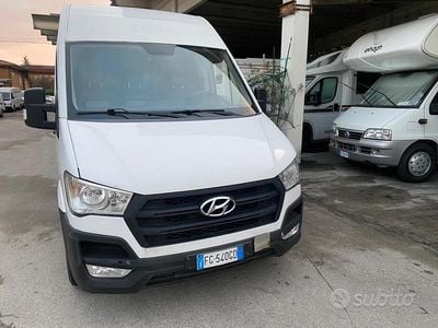 Usata Hyundai H 350 Classic 169 CV (124 kW) 2016 Bianco Furgone