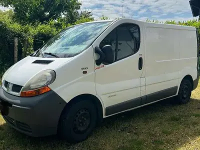 Usata Renault Trafic 101 CV (74 kW) 2006 Monovolume