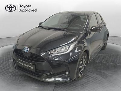 Usata Toyota Yaris Hybrid Trend 92 CV (67 kW) 2022 Nero Berlina